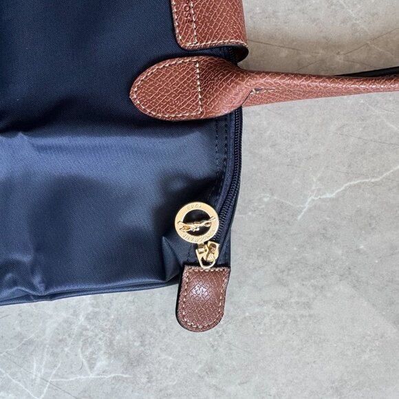 Medium Le Pliage Nylon Shoulder Tote Longchamp - Picture 5 of 12